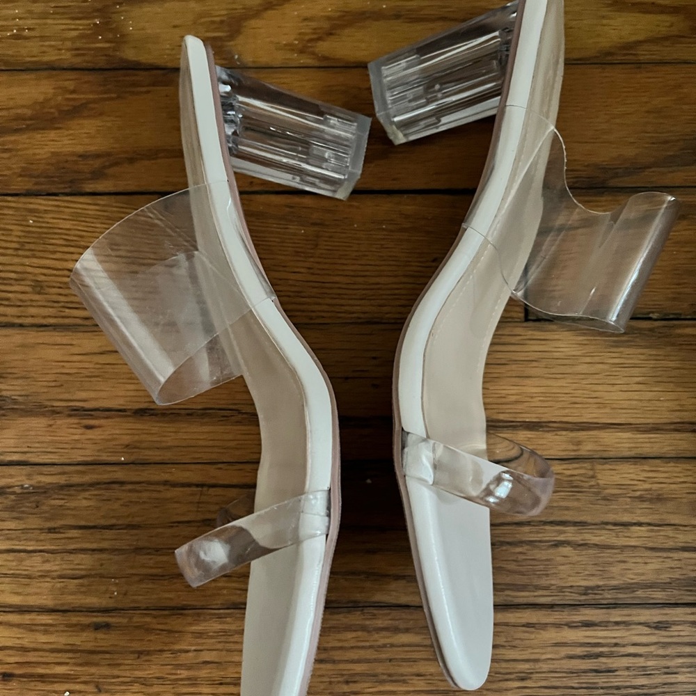 Pumps - Picture 3 of 4